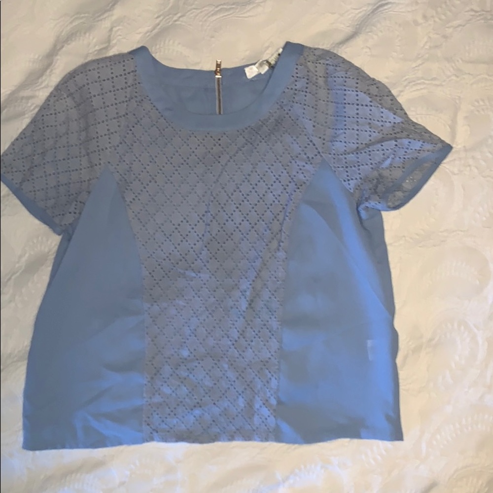 Size small top